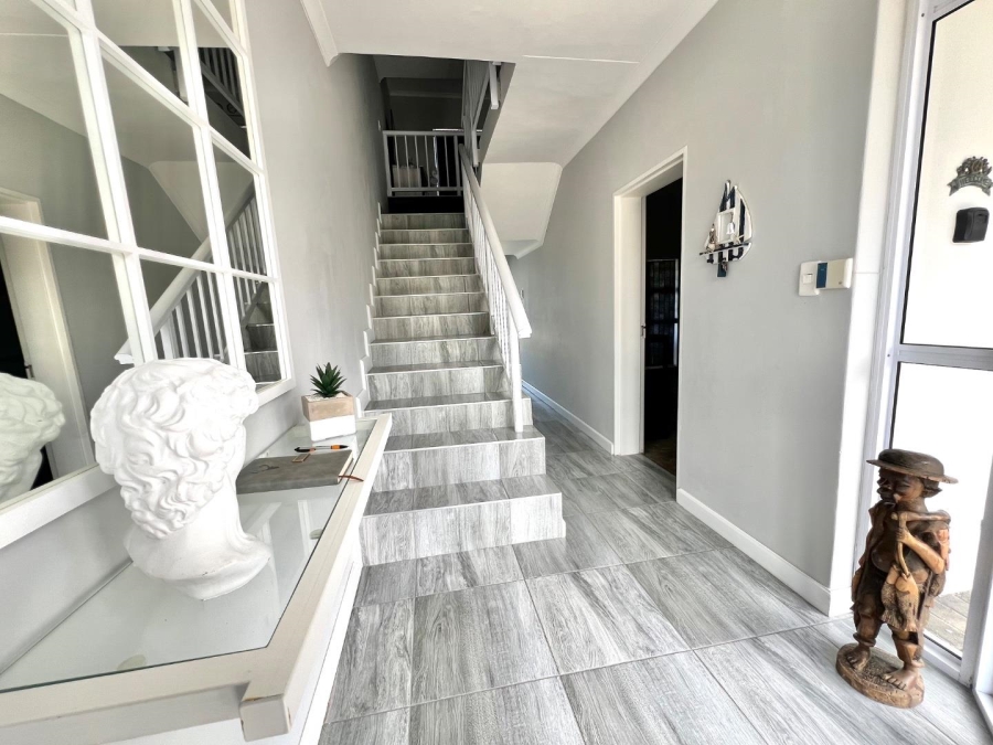 3 Bedroom Property for Sale in Aston Bay Eastern Cape